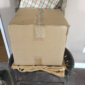 Resell box of women’s clothing